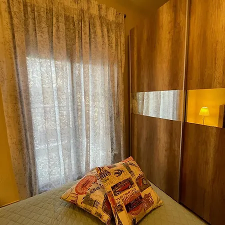 Mariposa Афитос